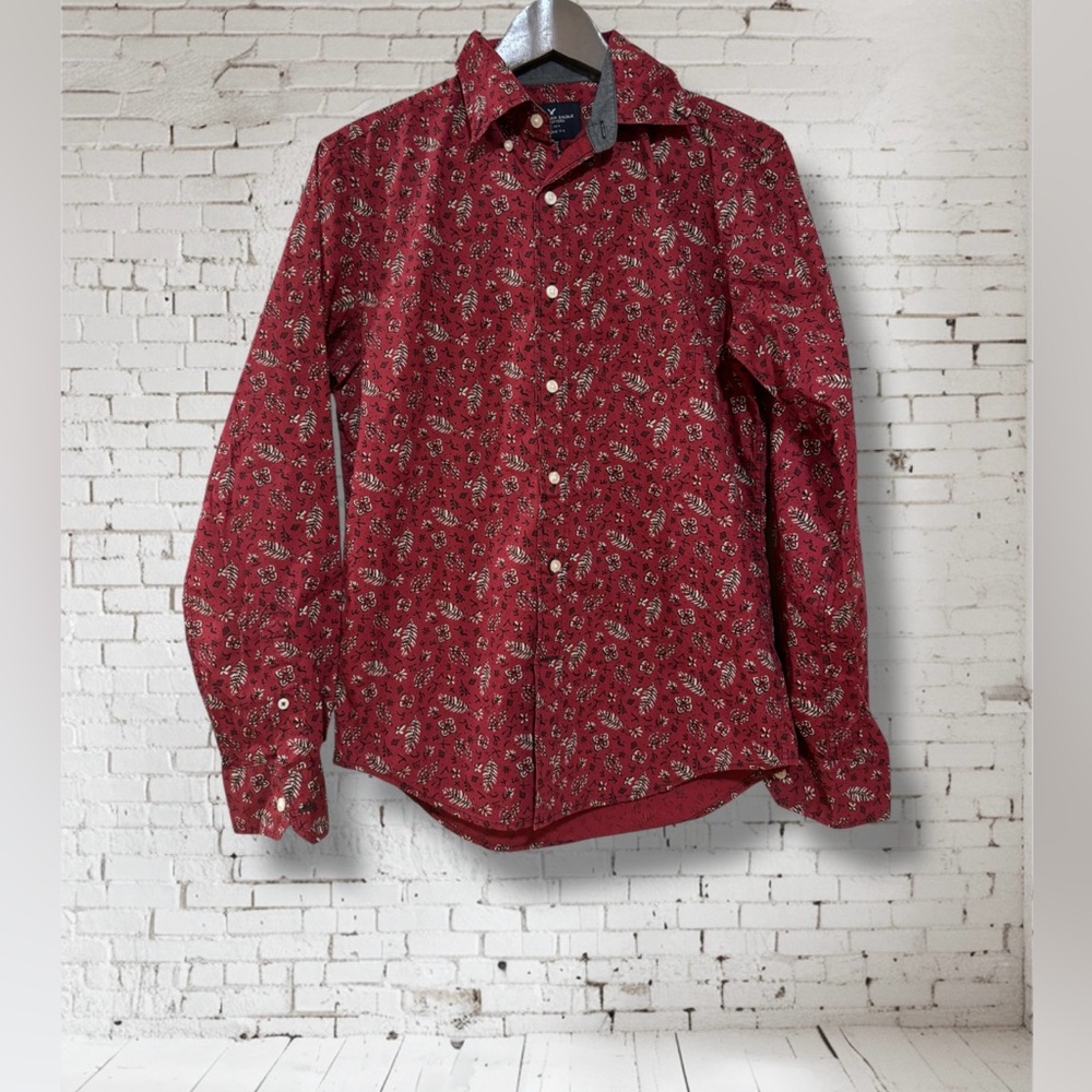 American Eagle 🦅 Floral Red Men's Shirt